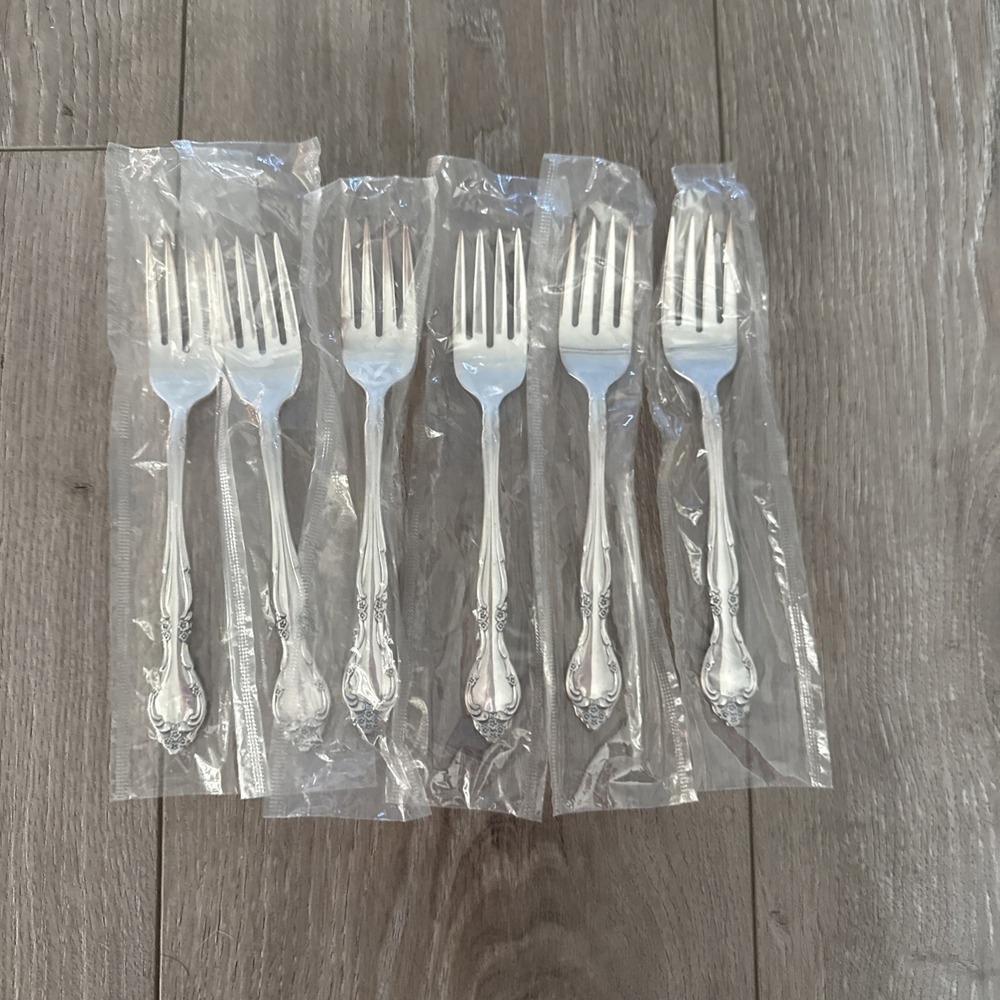 Oneida Community Affection  Silverplate Salad Forks 6 3/4" Set‎ of 6 NEW